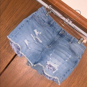 Arizona Ripped Jean shorts